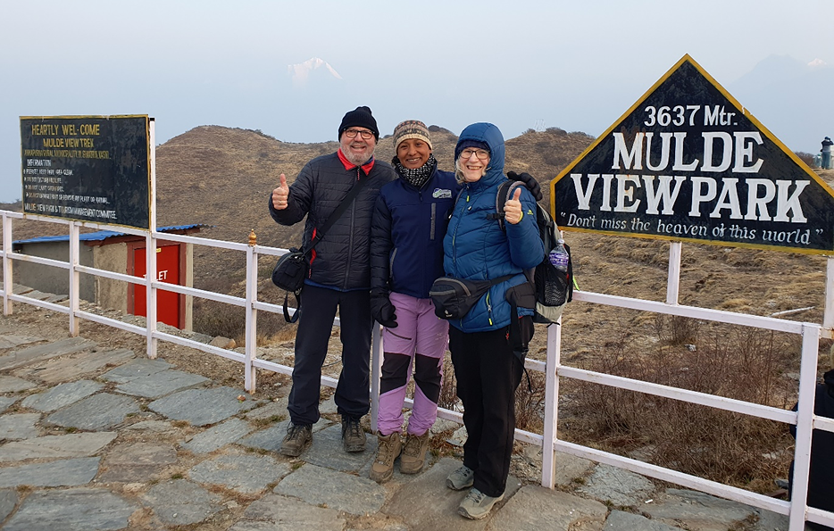 Gäste von geoDiscovery Tours auf Muldai Peak 3637m